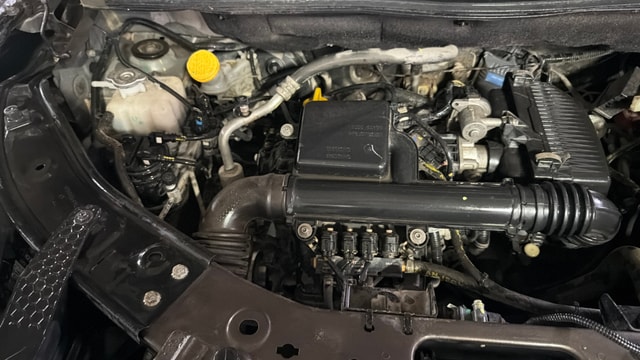 View Nissan Magnite Image 3 Used Nissan Magnite Image 3