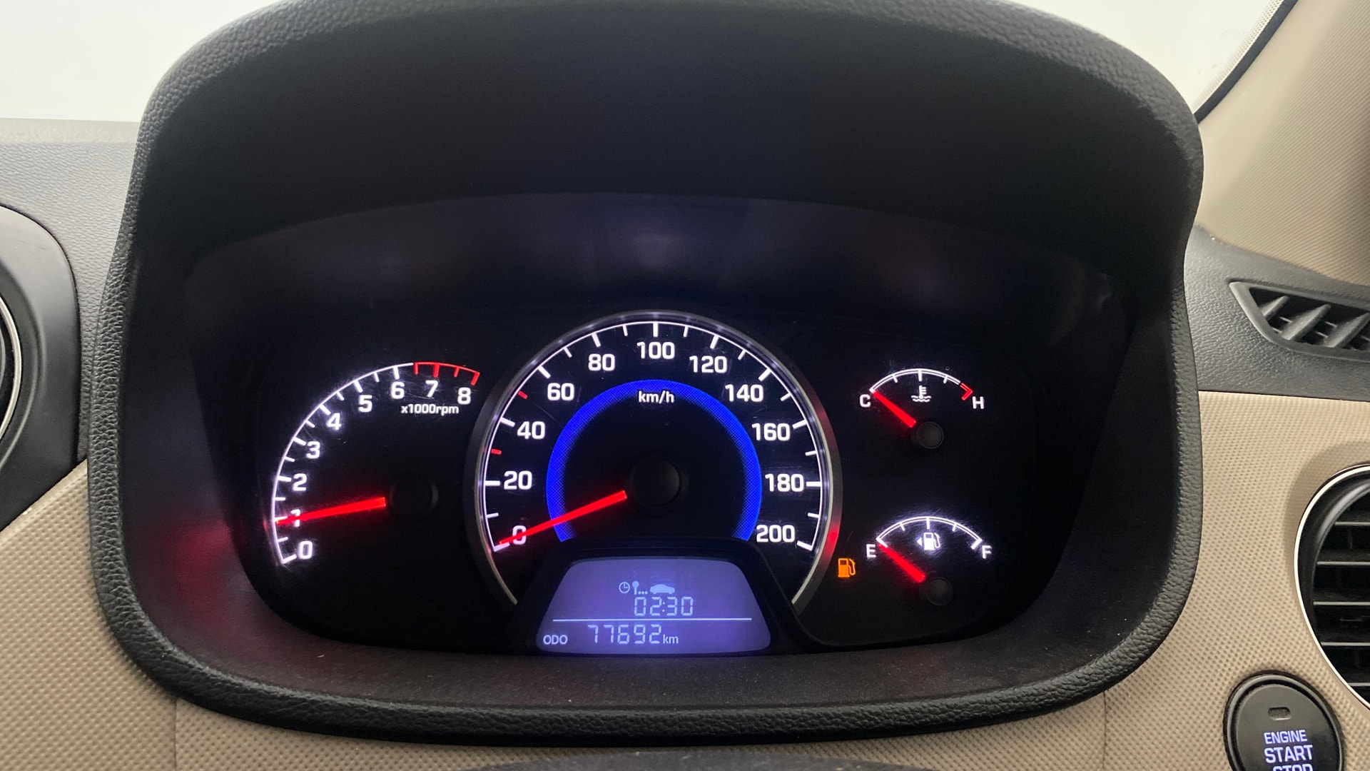 View 2014 Hyundai Grand i10 Sportz 1.2 Kappa Image 35 Used 2014 Hyundai Grand i10 Sportz 1.2 Kappa Image 35
