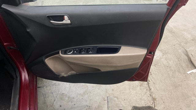 View Hyundai Grand i10 Image 33 Used Hyundai Grand i10 Image 33