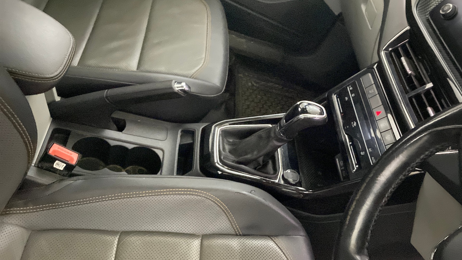 View 2022 Skoda Kushaq Style 1.5 TSI AT Image 40 Used 2022 Skoda Kushaq Style 1.5 TSI AT Image 40