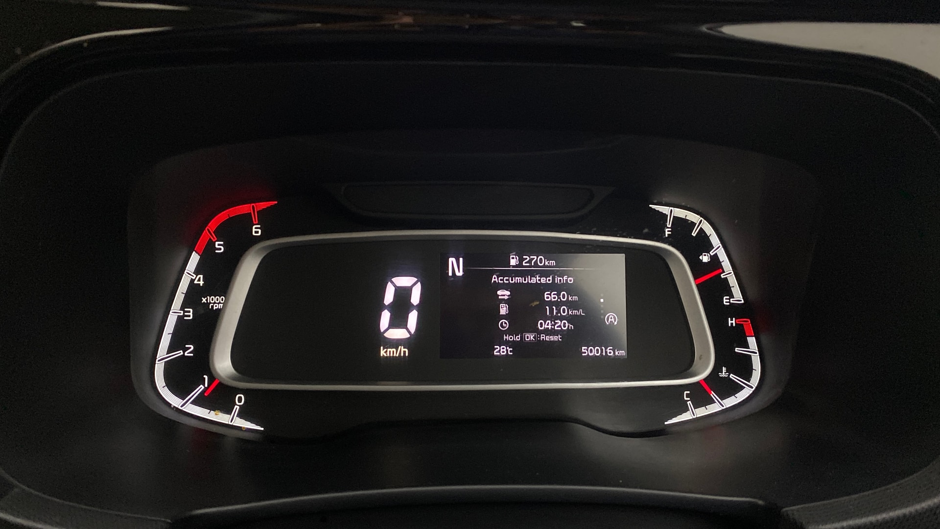 View 2024 Kia Sonet HTE Petrol Image 21 Used 2024 Kia Sonet HTE Petrol Image 21