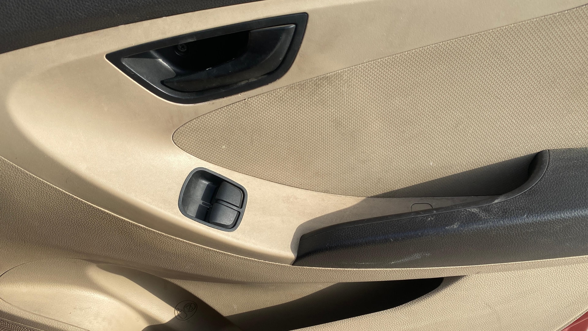 View 2013 Hyundai EON Era Plus Image 32 Used 2013 Hyundai EON Era Plus Image 32