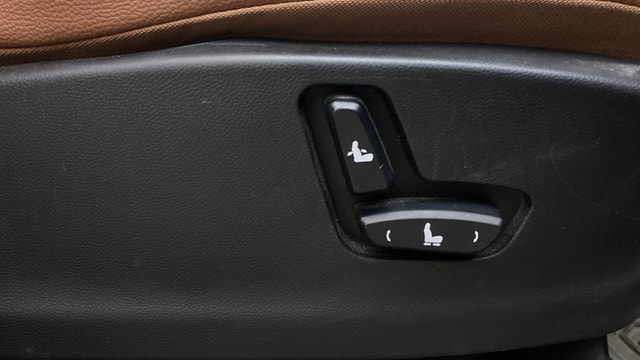 View MG Hector Plus Image 12 Used MG Hector Plus Image 12