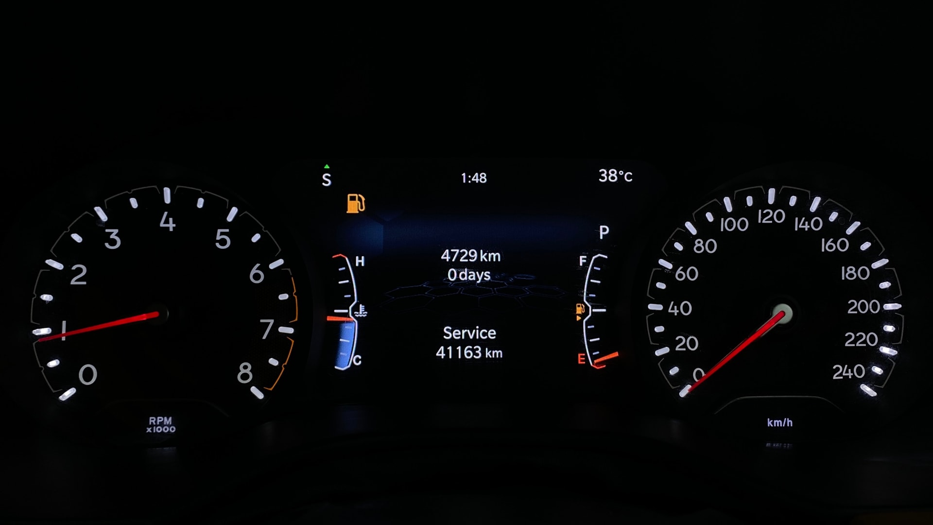 View 2022 Jeep Compass Limited (O)1.4 Multi AIR Petrol DDCT AT BS IV Image 37 Used 2022 Jeep Compass Limited (O)1.4 Multi AIR Petrol DDCT AT BS IV Image 37