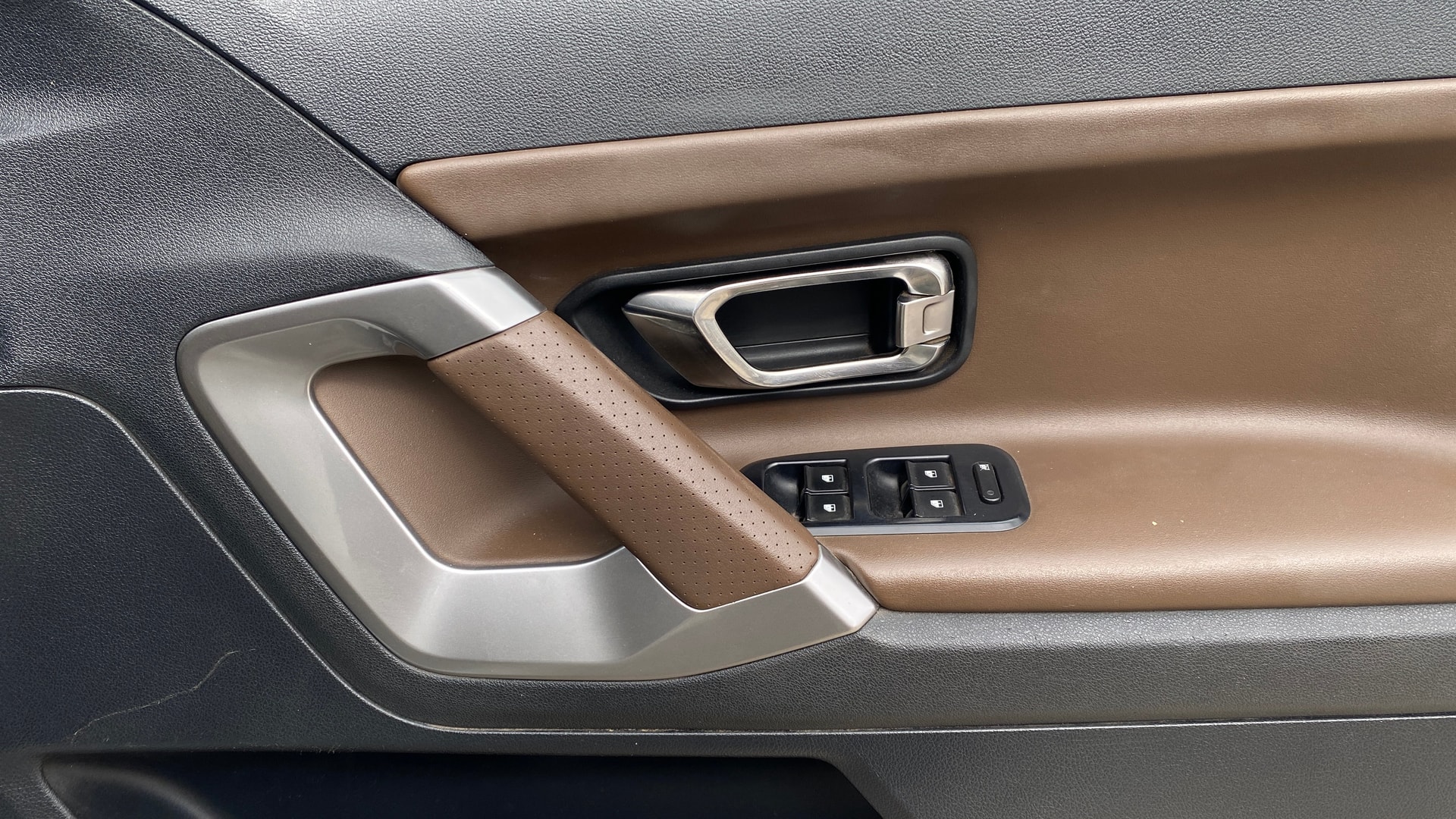 View 2023 Tata Harrier XE Image 34 Used 2023 Tata Harrier XE Image 34