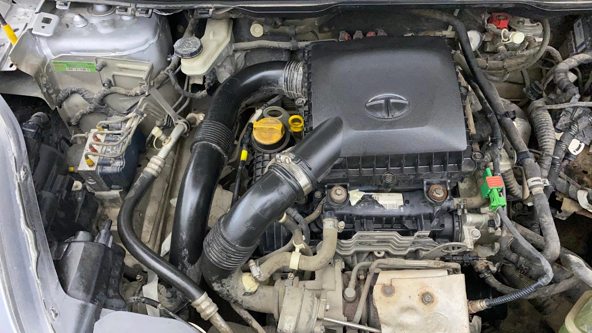 View 2018 Tata Nexon Revotron XM Image 3 Used 2018 Tata Nexon Revotron XM Image 3
