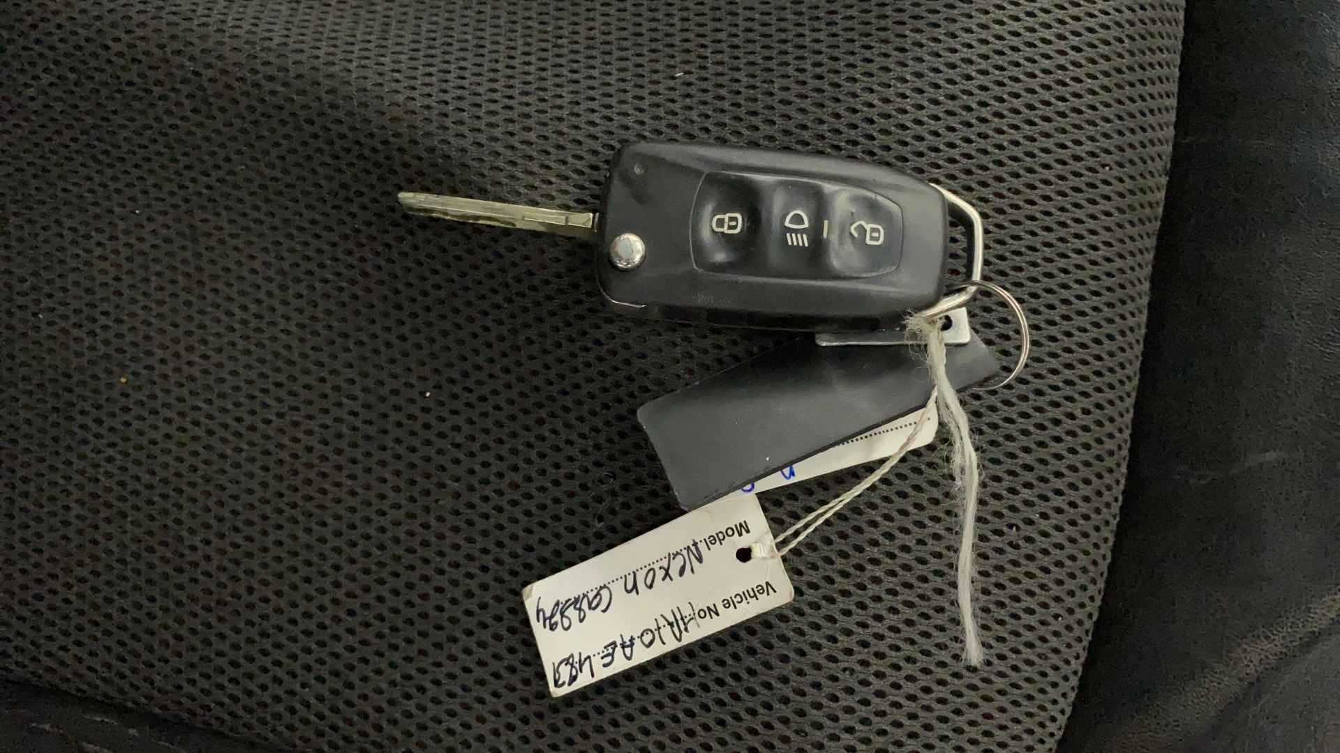 View 2018 Tata Nexon Revotron XM Image 26 Used 2018 Tata Nexon Revotron XM Image 26