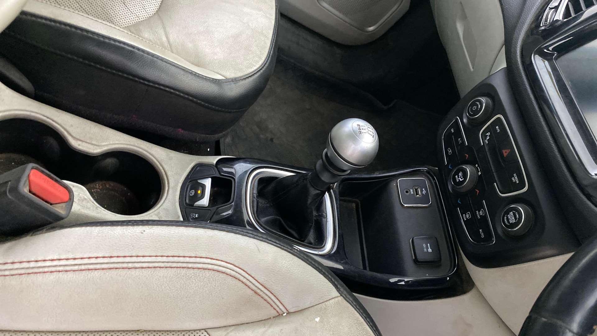 View 2019 Jeep Compass Limited Plus 4x2 Diesel BS IV Image 40 Used 2019 Jeep Compass Limited Plus 4x2 Diesel BS IV Image 40