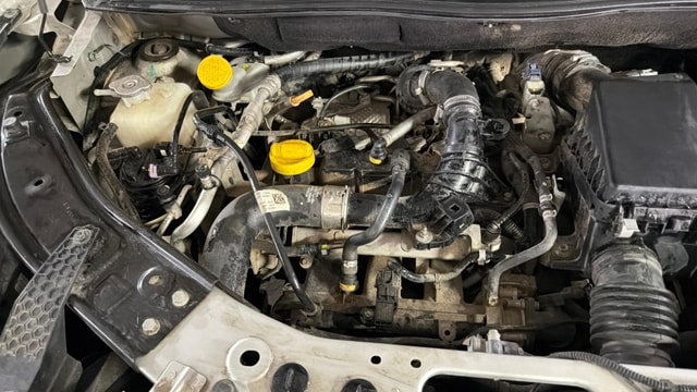 View Nissan Magnite Image 3 Used Nissan Magnite Image 3