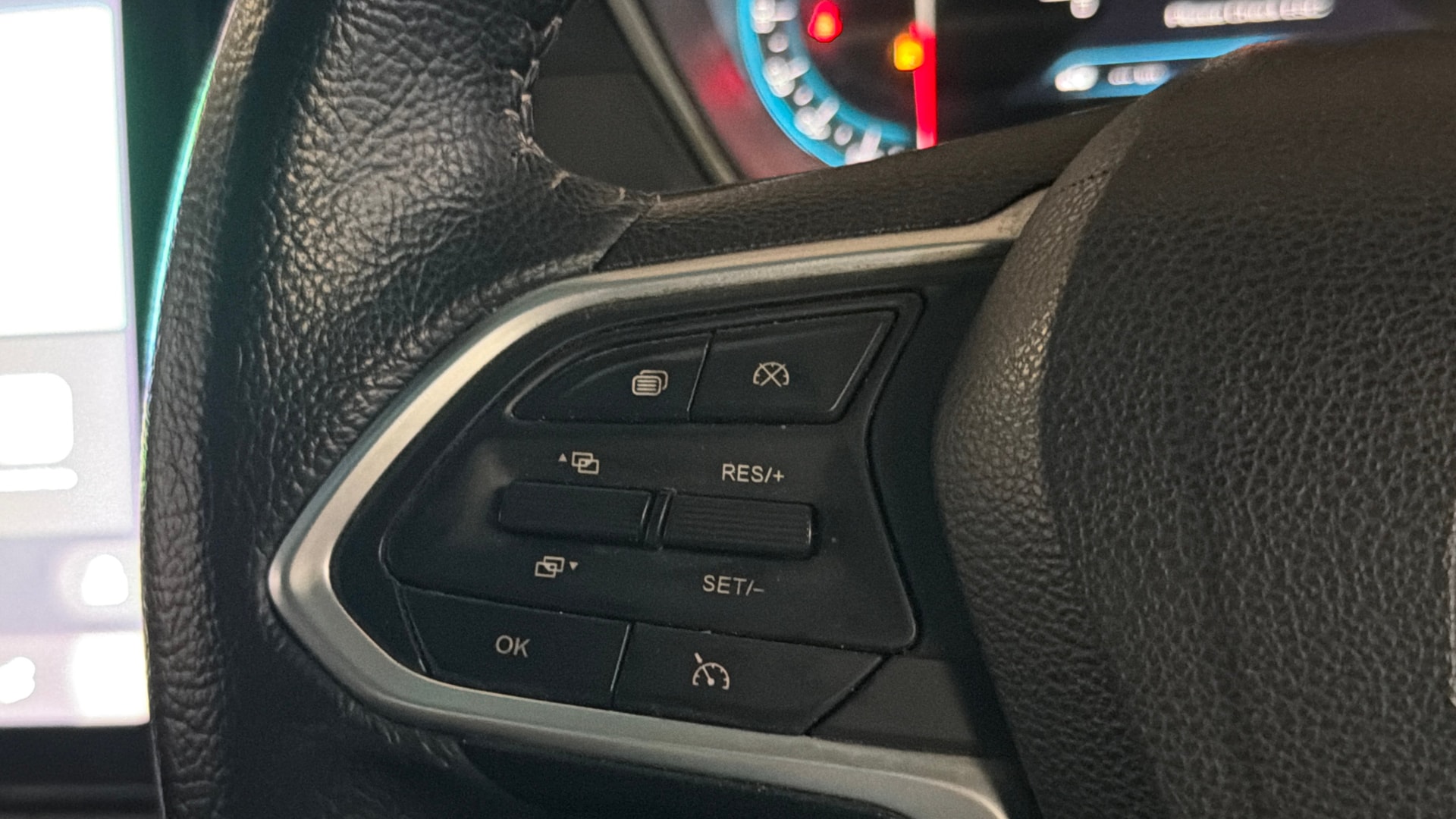 View 2020 MG Hector Sharp Petrol BS IV Image 3 Used 2020 MG Hector Sharp Petrol BS IV Image 3