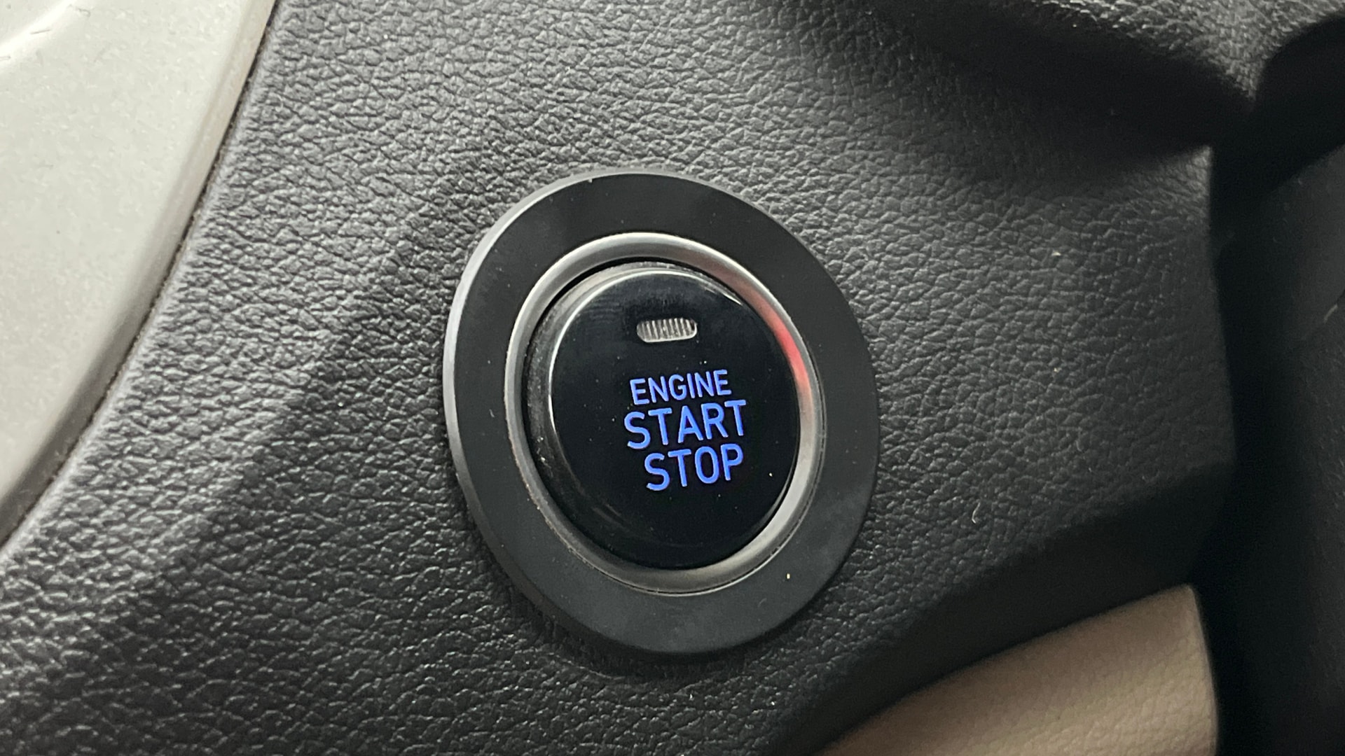 View 2019 Hyundai Verna 1.6 VTVT SX (O) Image 40 Used 2019 Hyundai Verna 1.6 VTVT SX (O) Image 40