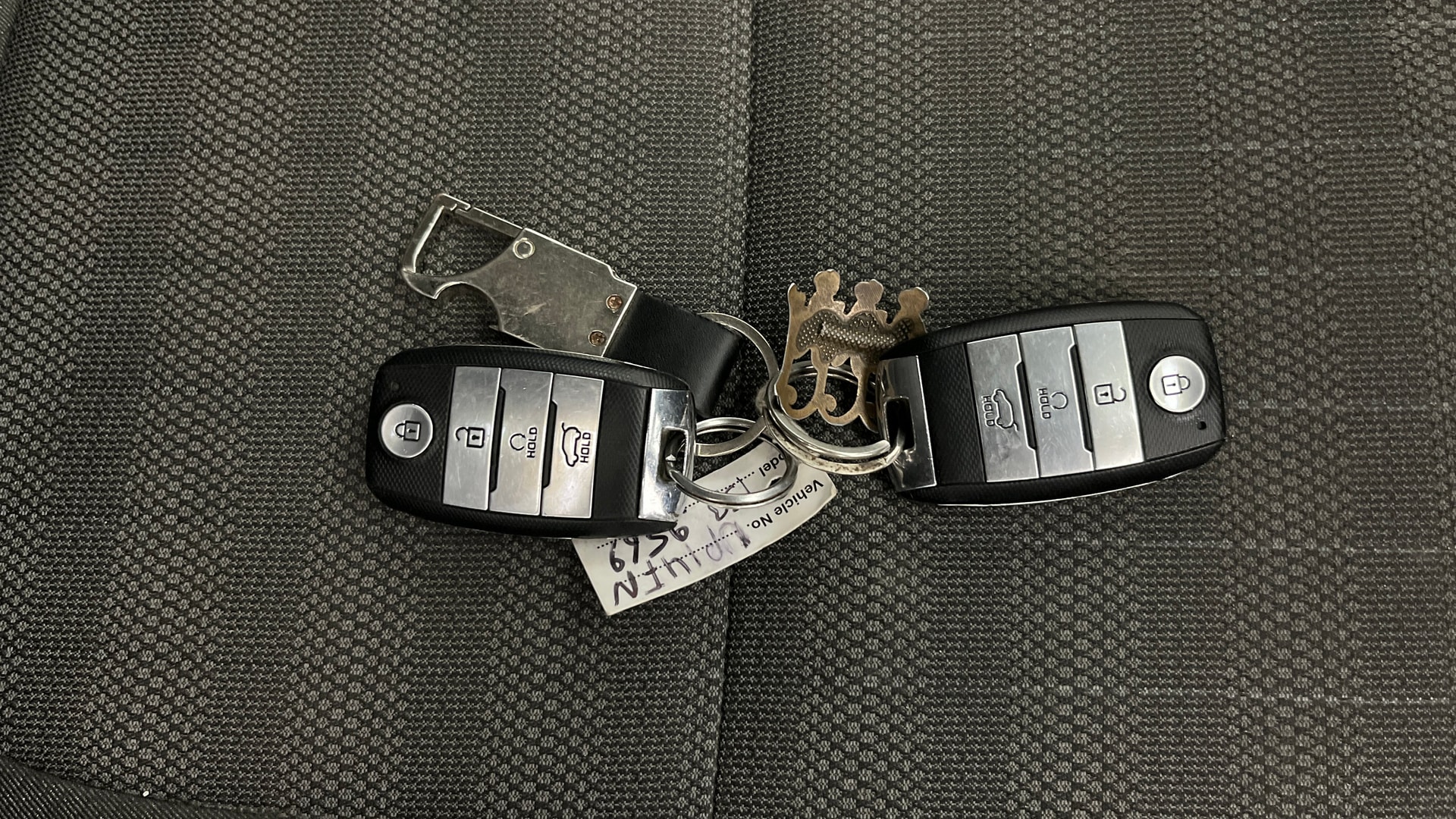 View 2023 Kia Sonet HTK Plus iMT Petrol Image 28 Used 2023 Kia Sonet HTK Plus iMT Petrol Image 28
