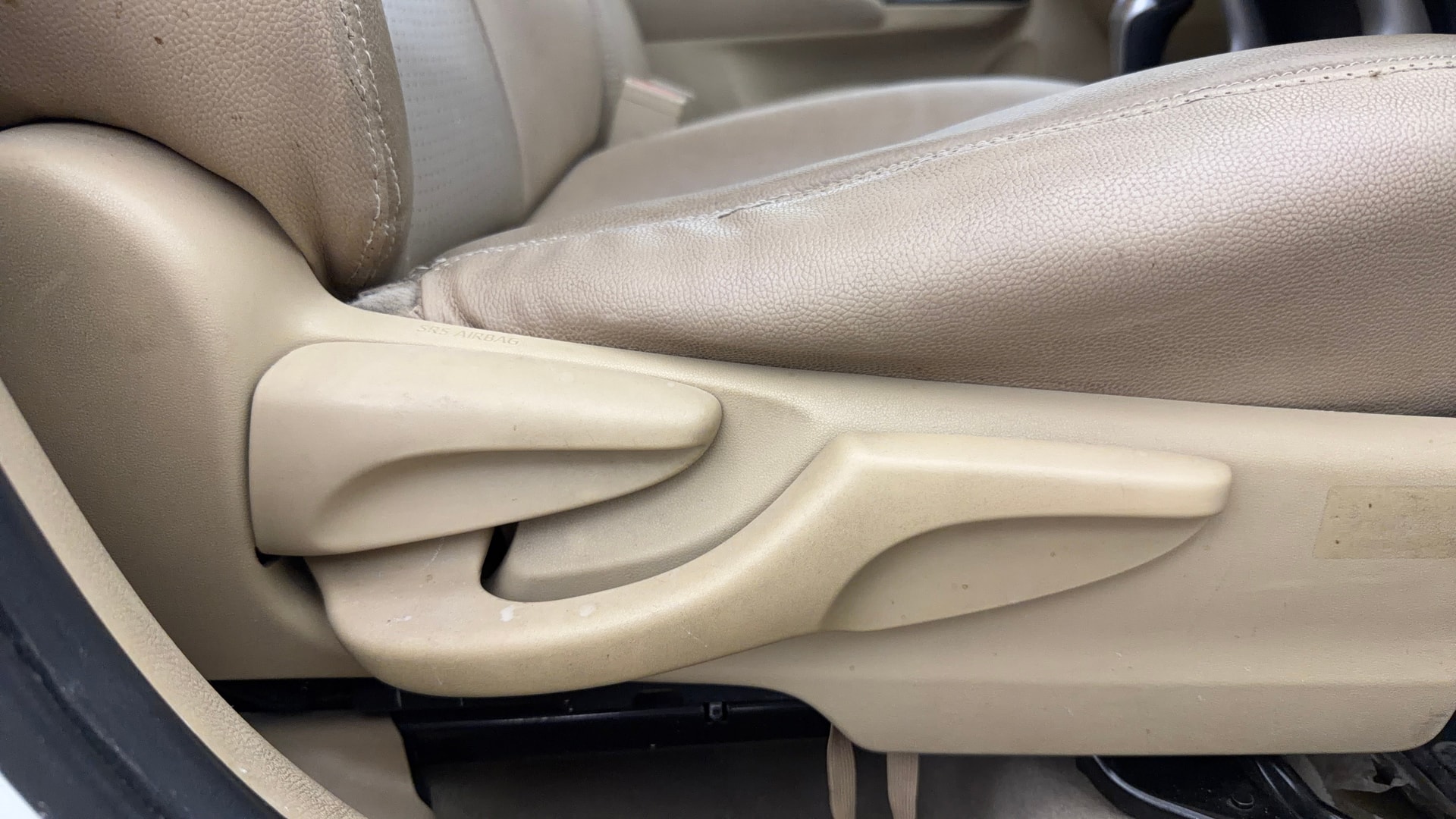 View 2018 Toyota Yaris V CVT Image 11 Used 2018 Toyota Yaris V CVT Image 11