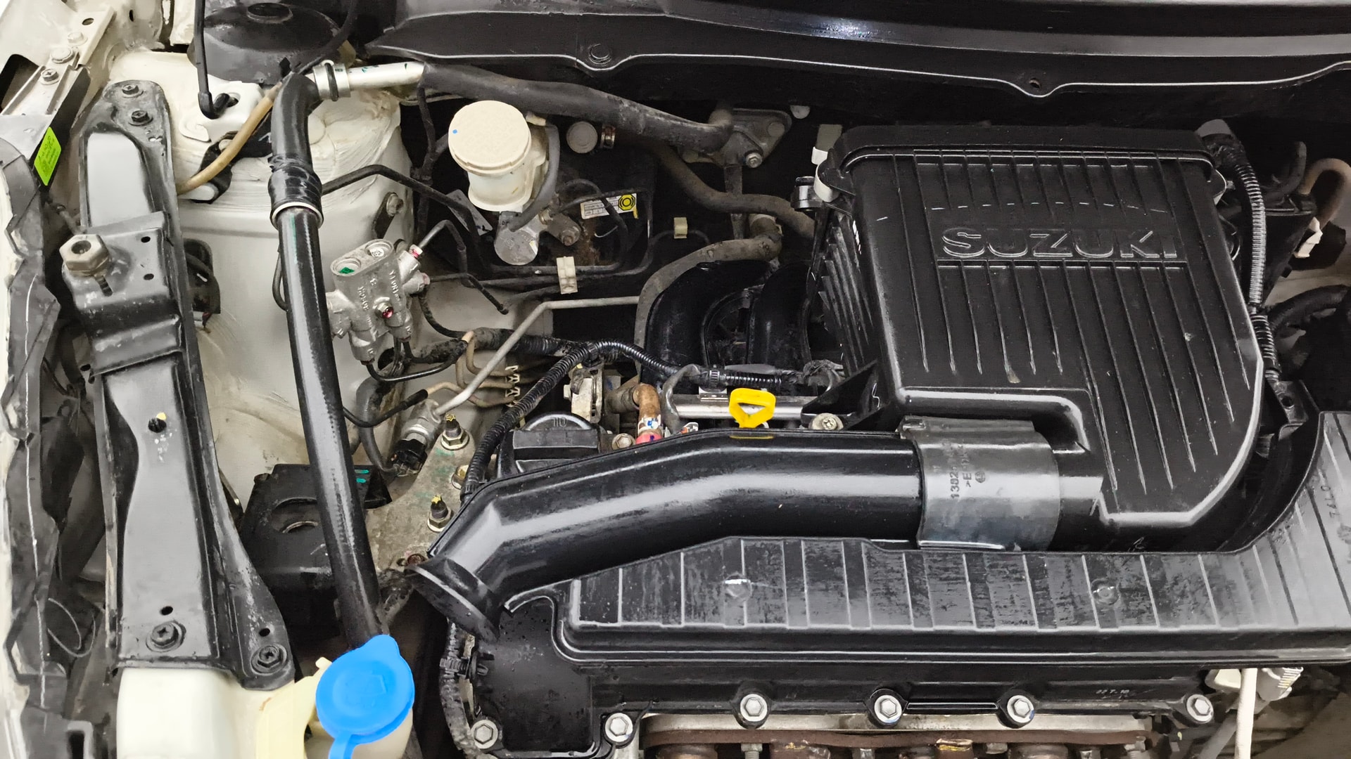 View 2016 Maruti Suzuki 1000 Base Variant Image 3 Used 2016 Maruti Suzuki 1000 Base Variant Image 3