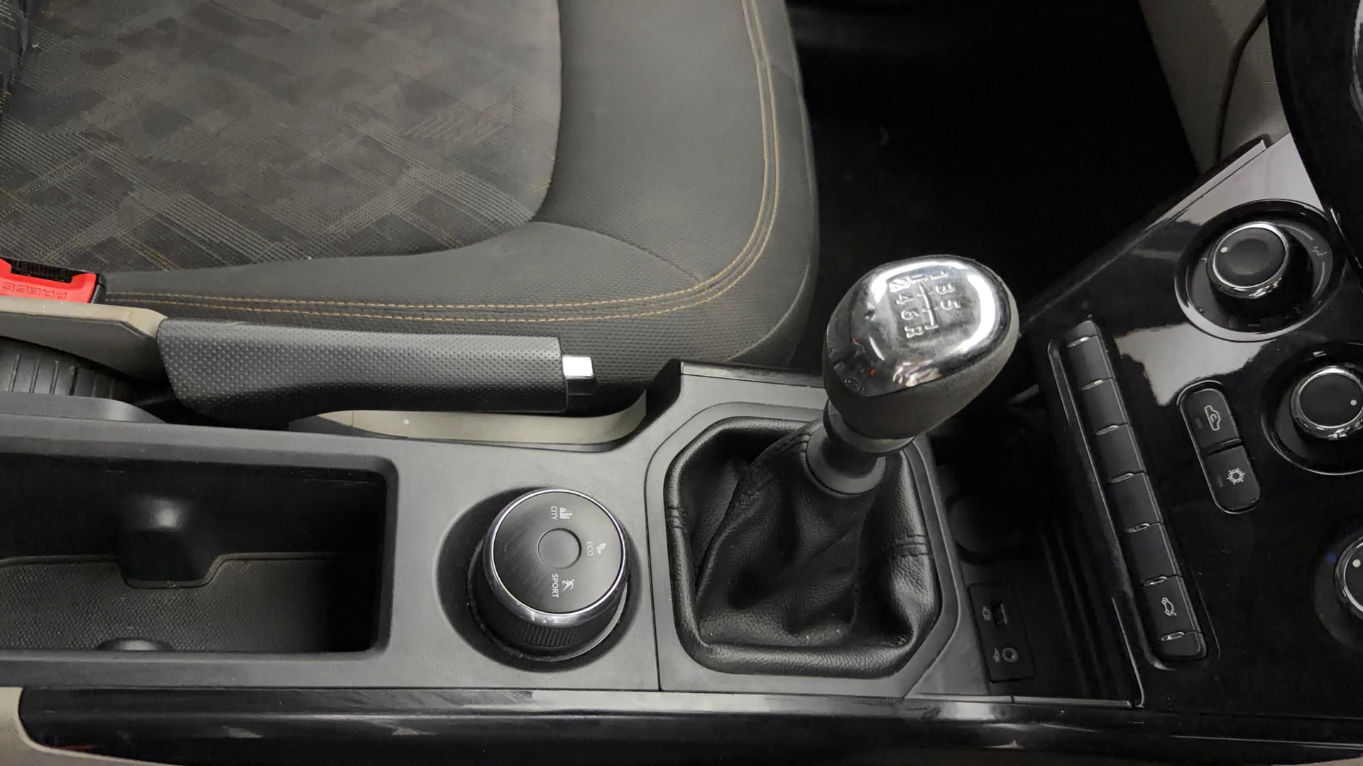 Used 2019 Tata Nexon Used 2019 Tata Nexon