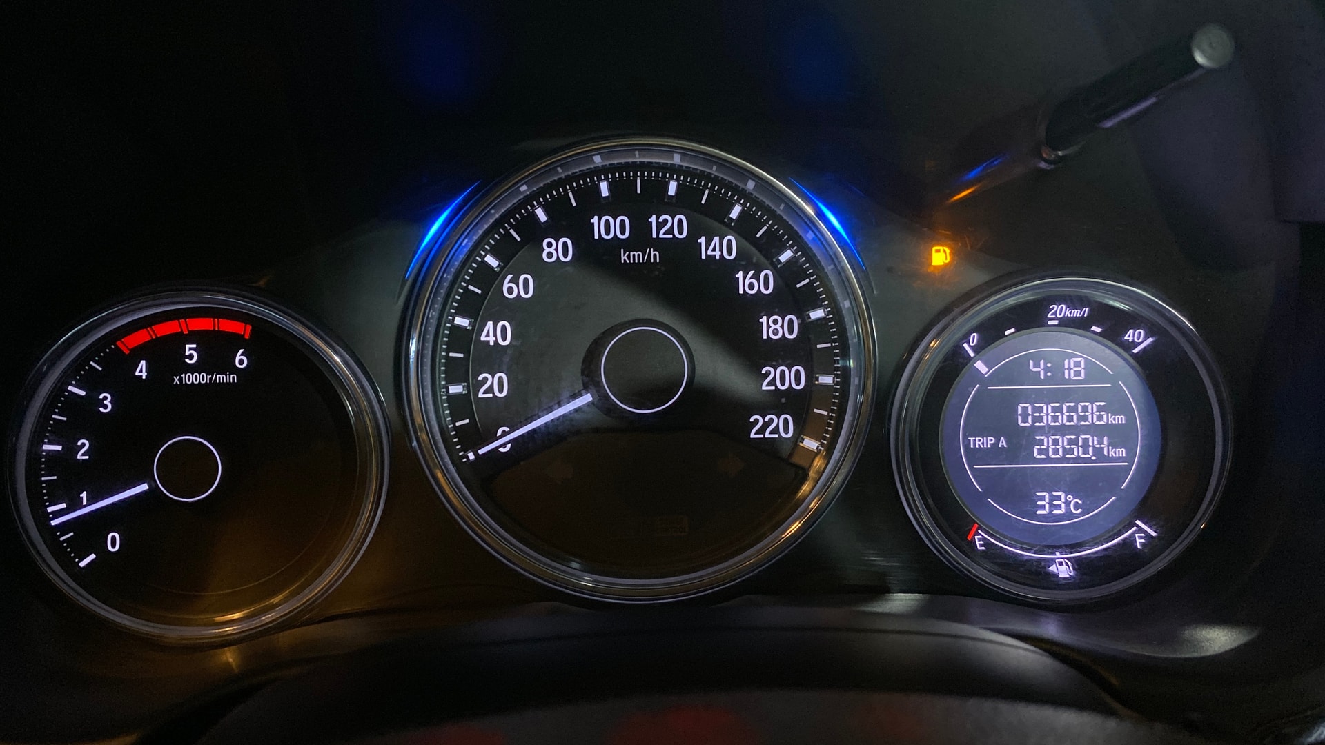 View 2019 Honda City ZX MT Diesel Anniversary Edition Image 36 Used 2019 Honda City ZX MT Diesel Anniversary Edition Image 36