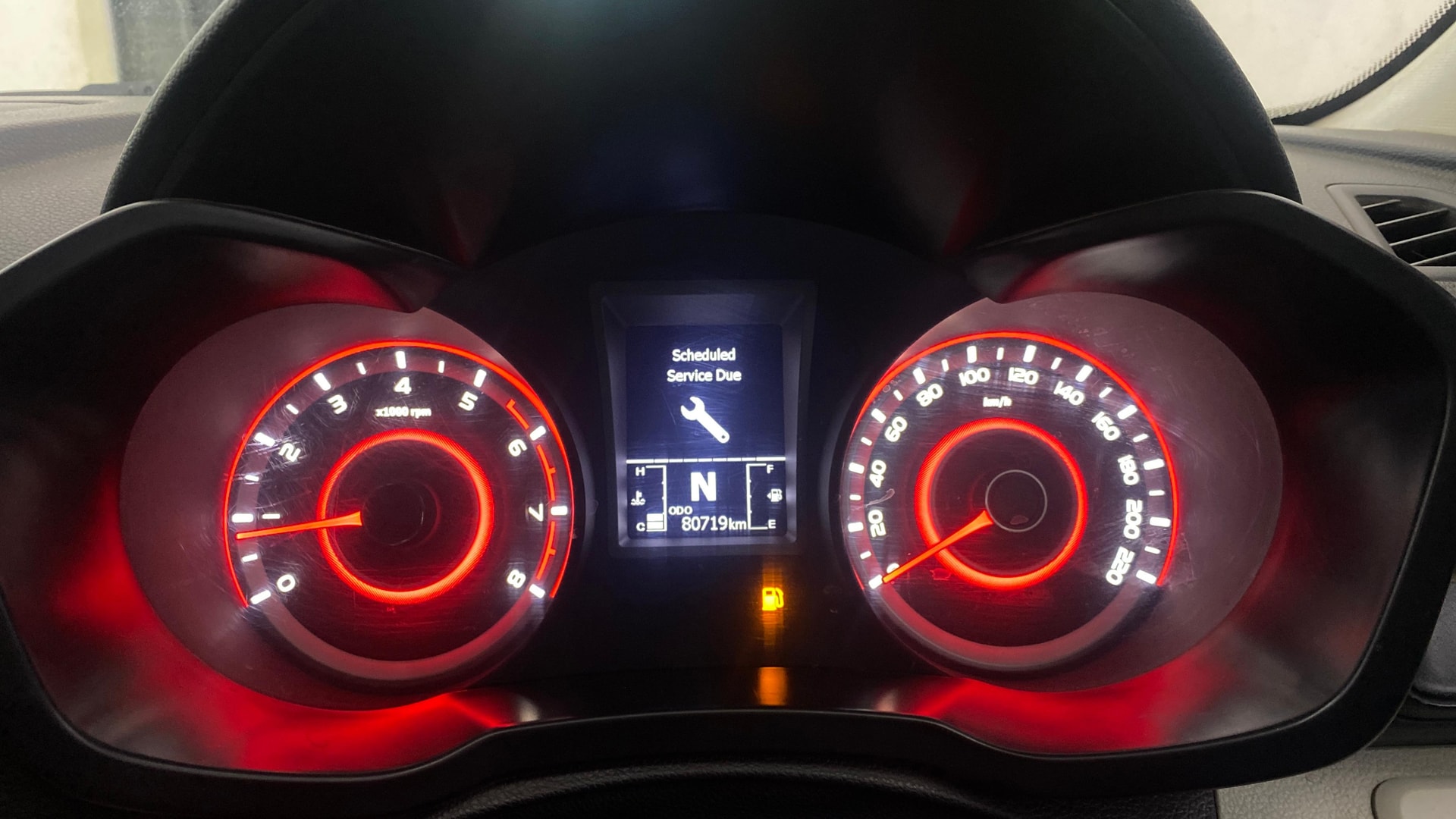 View 2022 Mahindra XUV300 W4 Petrol BS IV Image 33 Used 2022 Mahindra XUV300 W4 Petrol BS IV Image 33