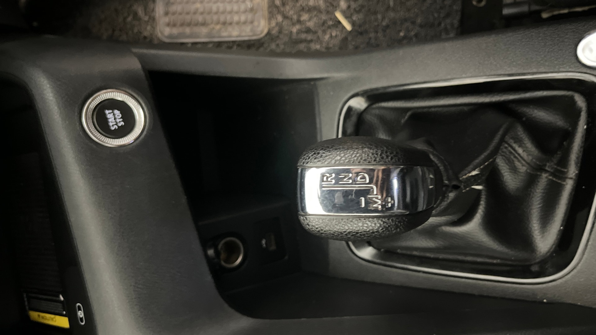 View 2024 Nissan Magnite XE Image 39 Used 2024 Nissan Magnite XE Image 39