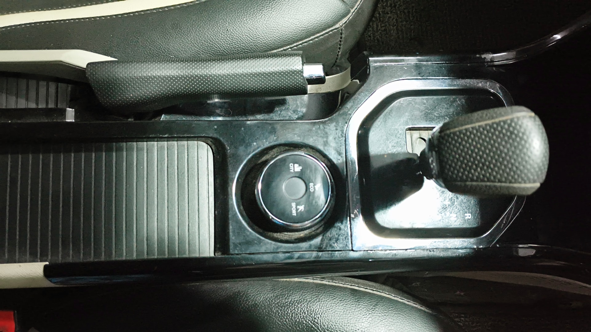 View 2021 Tata Nexon Revotron XE Image 43 Used 2021 Tata Nexon Revotron XE Image 43