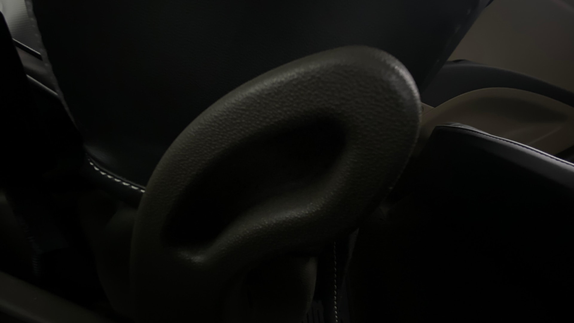 View 2013 Hyundai i10 1.2 Sportz AT Image 18 Used 2013 Hyundai i10 1.2 Sportz AT Image 18