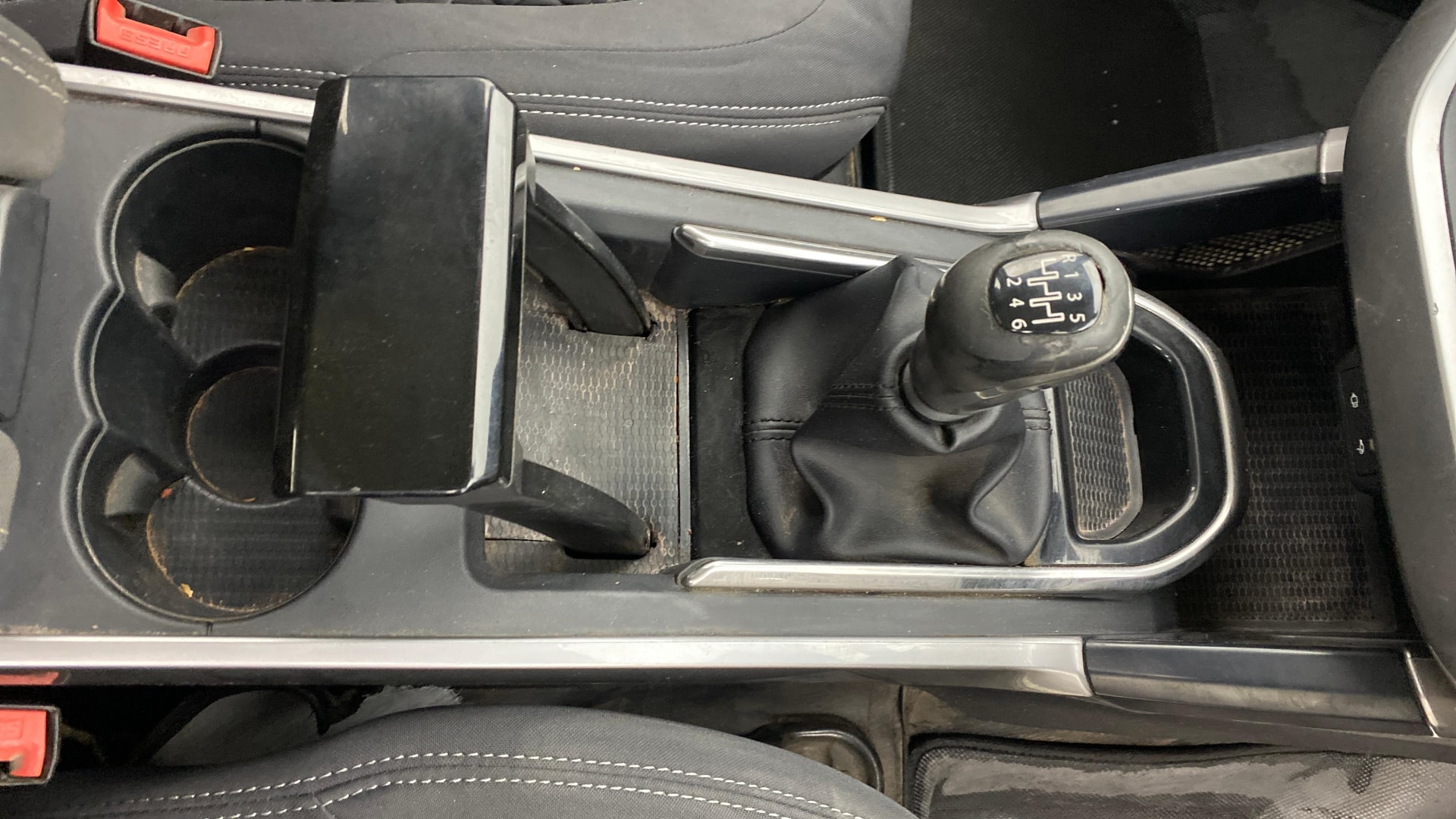 View 2022 Tata Harrier XE Image 40 Used 2022 Tata Harrier XE Image 40