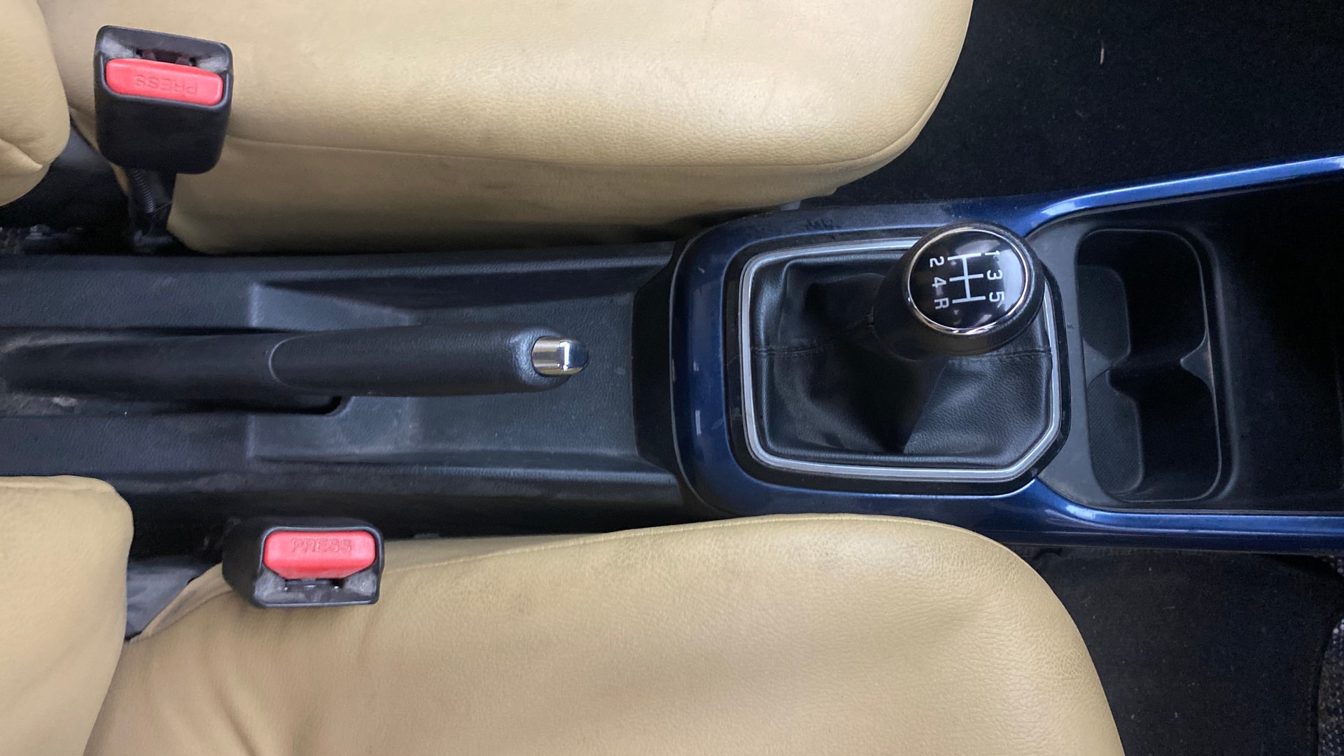 View 2021 Maruti Suzuki 1000 Base Variant Image 40 Used 2021 Maruti Suzuki 1000 Base Variant Image 40