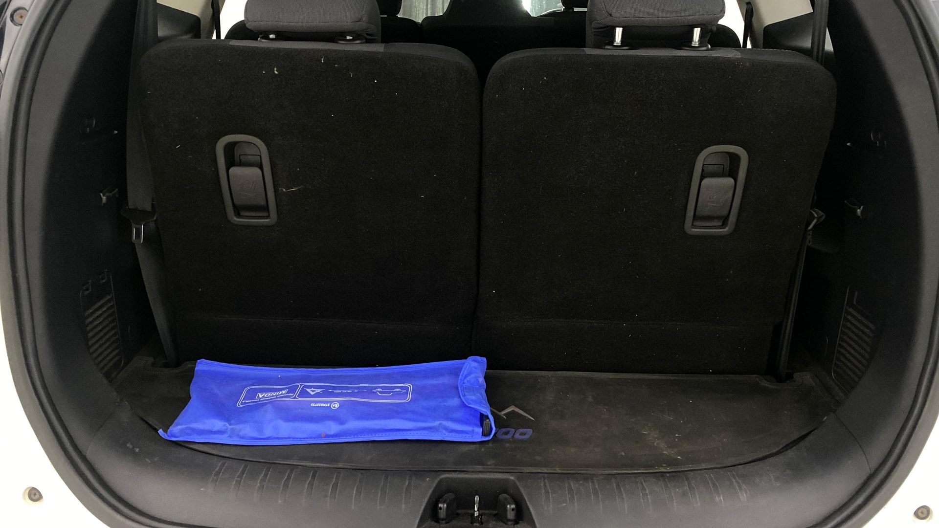 Used 2022 Mahindra XUV700 Used 2022 Mahindra XUV700