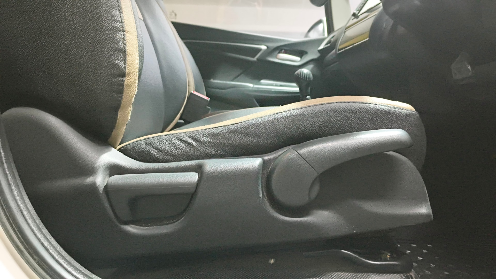 View 2016 Honda Jazz E MT Diesel Image 18 Used 2016 Honda Jazz E MT Diesel Image 18