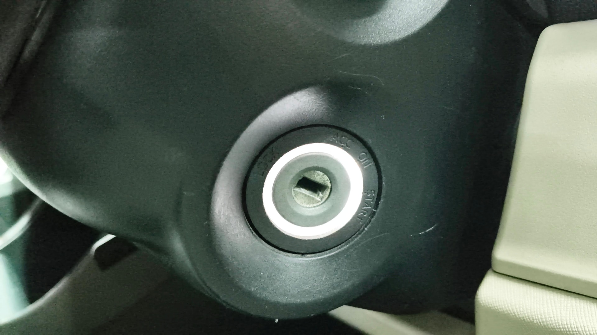 View 2021 Tata Altroz XM Plus Petrol Image 38 Used 2021 Tata Altroz XM Plus Petrol Image 38