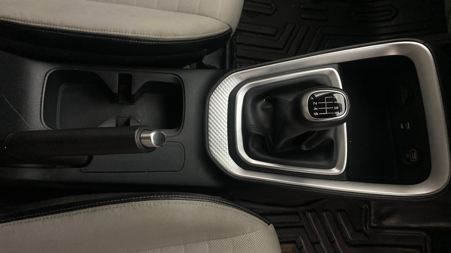 Used 2022 Kia Sonet Used 2022 Kia Sonet