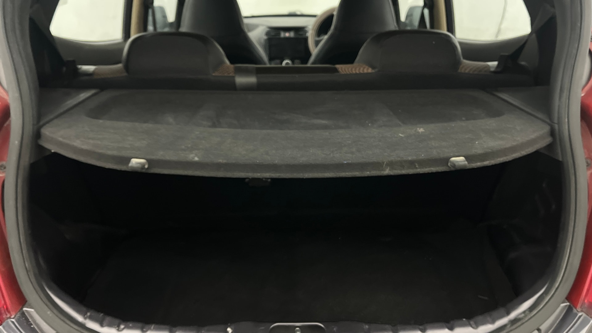View 2015 Hyundai EON Sportz Image 10 Used 2015 Hyundai EON Sportz Image 10