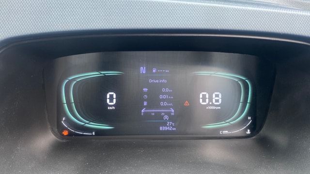 View Kia Carens Image 35 Used Kia Carens Image 35
