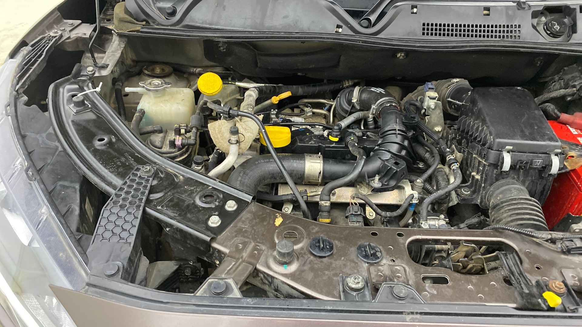View 2022 Nissan Magnite Turbo XV CVT Image 26 Used 2022 Nissan Magnite Turbo XV CVT Image 26