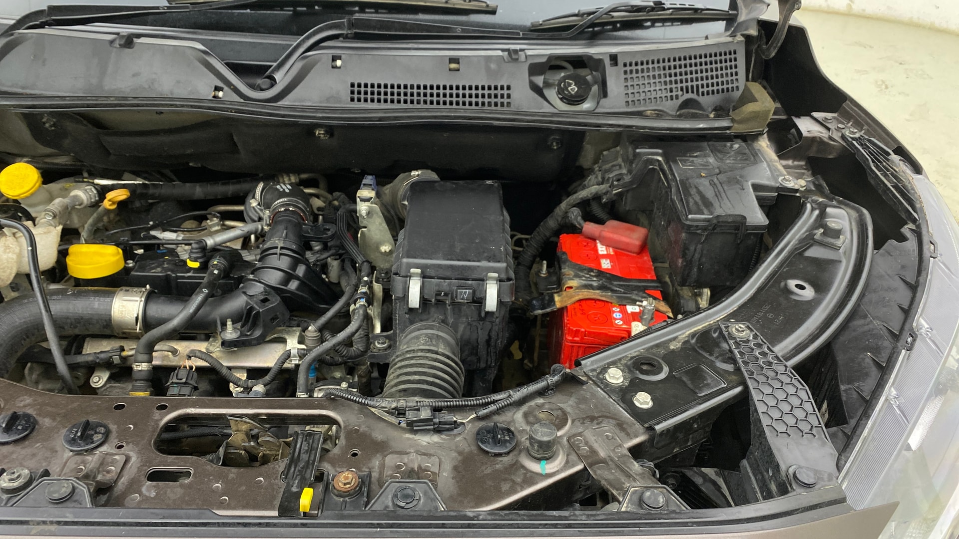 View 2022 Nissan Magnite Turbo XV CVT Image 30 Used 2022 Nissan Magnite Turbo XV CVT Image 30