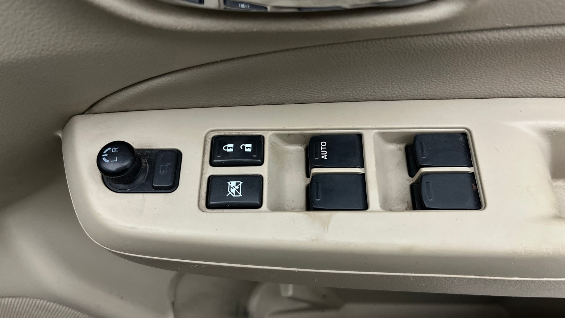 View 2018 Maruti Suzuki 1000 Base Variant Image 34 Used 2018 Maruti Suzuki 1000 Base Variant Image 34