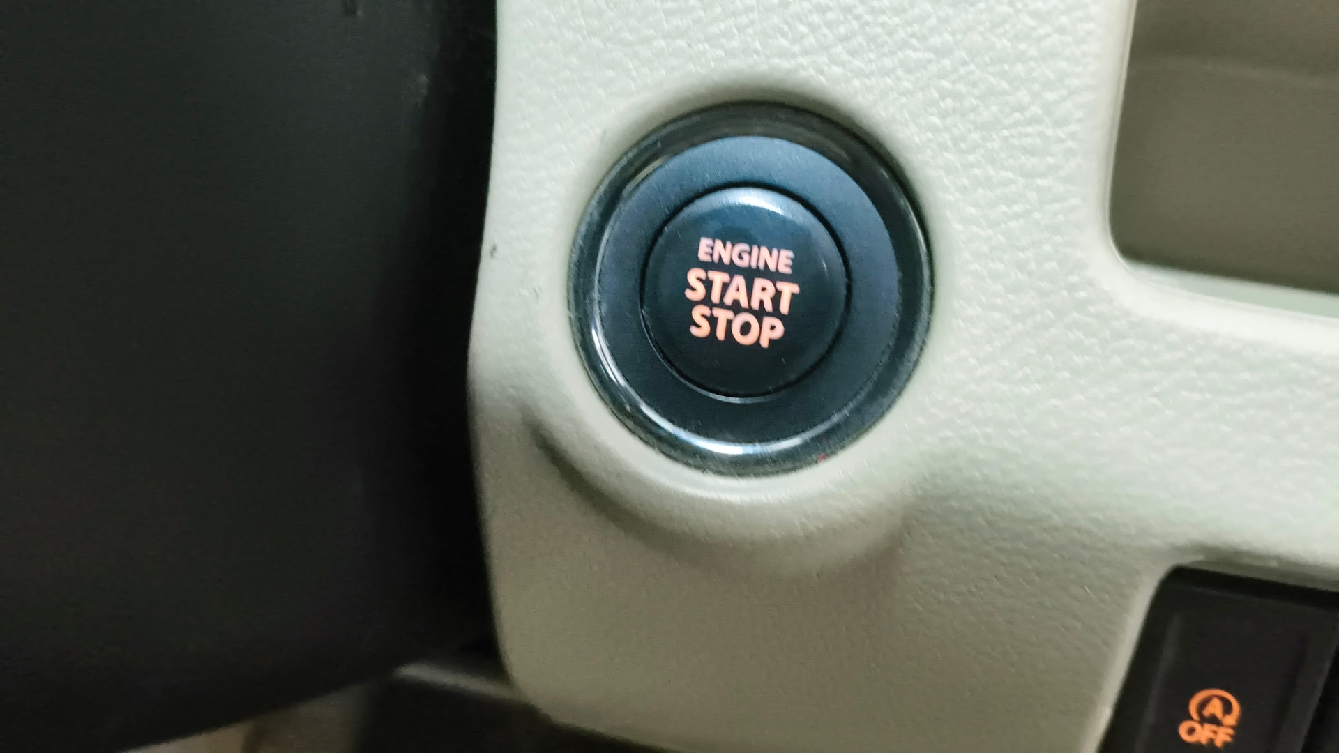 View 2015 Maruti Suzuki 1000 Base Variant Image 39 Used 2015 Maruti Suzuki 1000 Base Variant Image 39