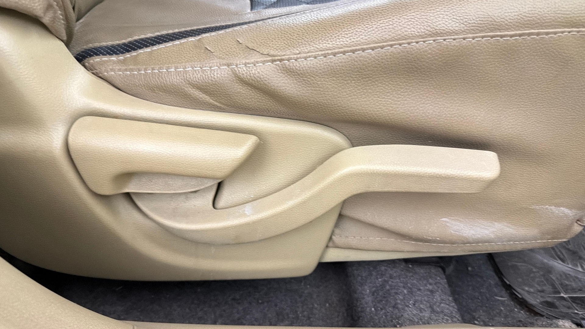View 2017 Honda Amaze E MT Petrol BS IV Image 18 Used 2017 Honda Amaze E MT Petrol BS IV Image 18