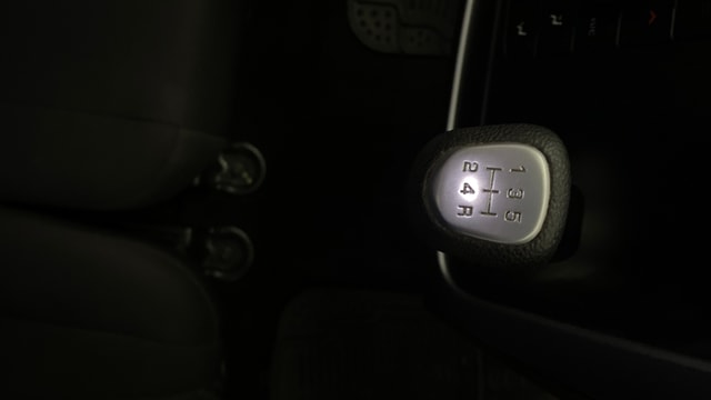 View Mahindra KUV100 Image 37 Used Mahindra KUV100 Image 37