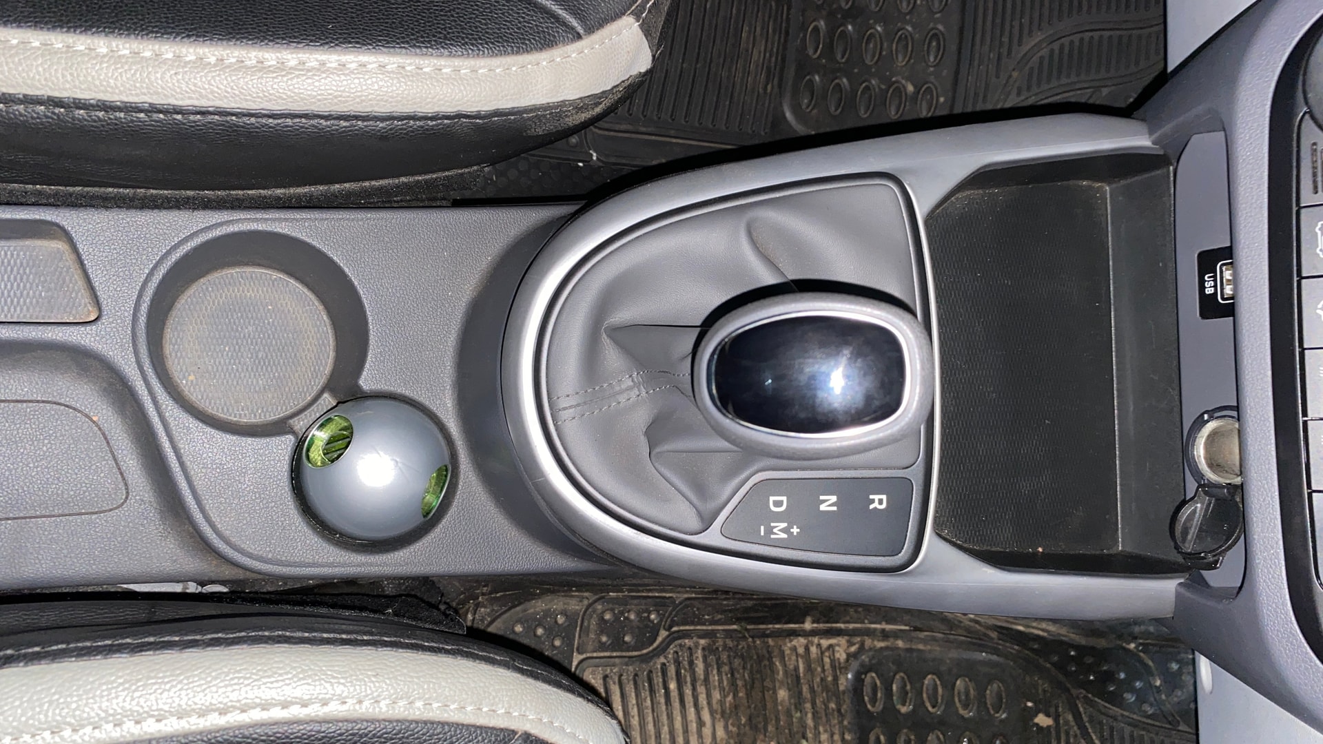 View 2022 Hyundai Grand i10 Nios Sportz Petrol AMT Image 38 Used 2022 Hyundai Grand i10 Nios Sportz Petrol AMT Image 38