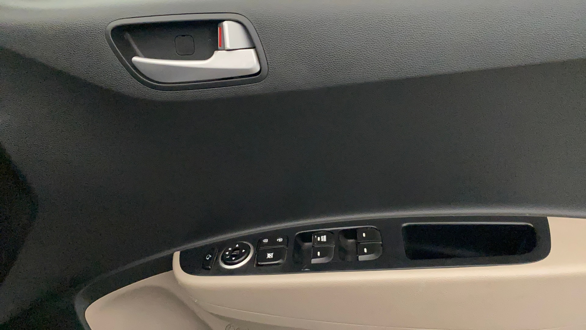 View 2019 Hyundai Grand i10 Sportz 1.2 Kappa Image 34 Used 2019 Hyundai Grand i10 Sportz 1.2 Kappa Image 34