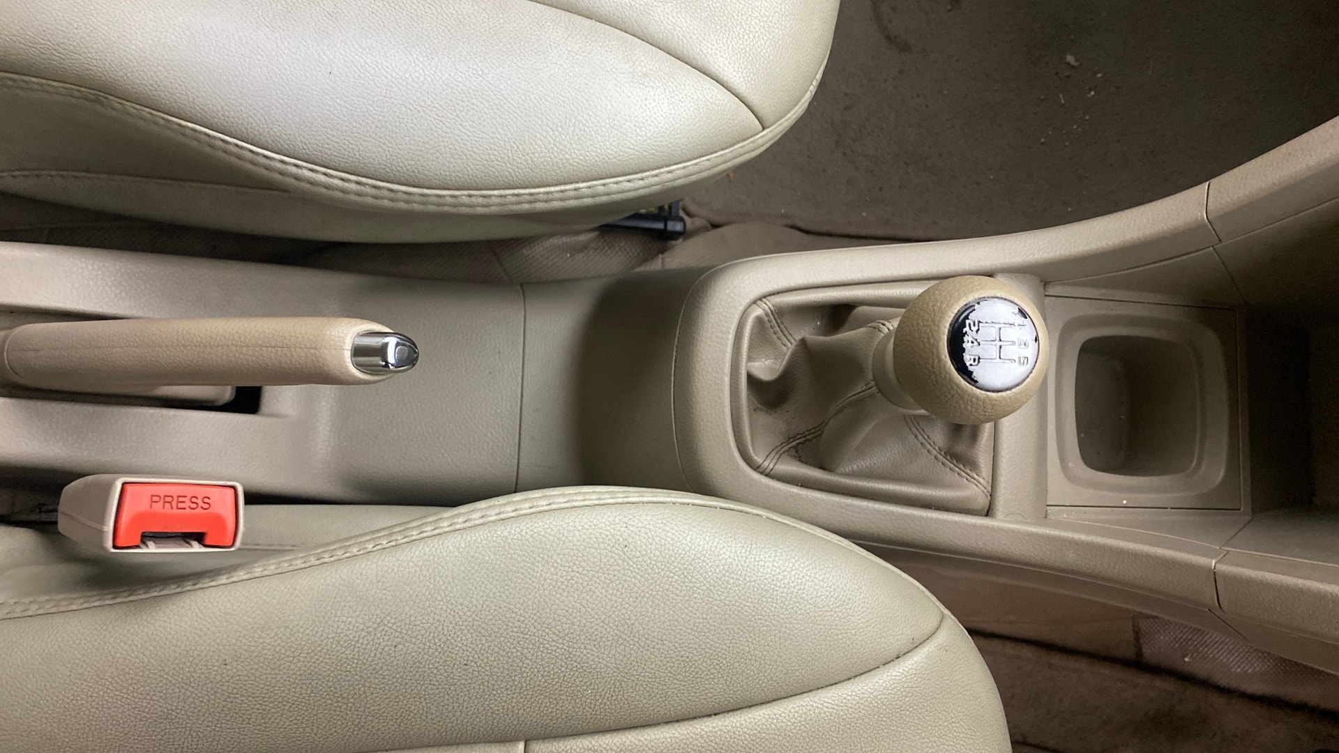 Used 2014 Maruti Suzuki 1000 Used 2014 Maruti Suzuki 1000