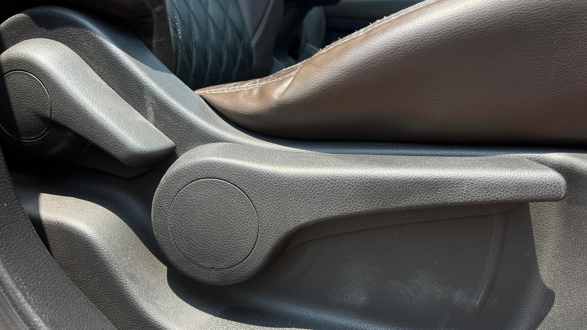 Used 2019 Nissan Kicks Used 2019 Nissan Kicks