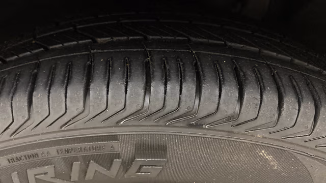 View Mahindra XUV700 Image 9 Used Mahindra XUV700 Image 9