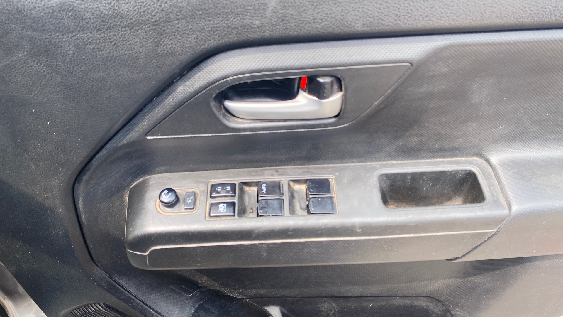 View 2020 Maruti Suzuki 1000 Base Variant Image 32 Used 2020 Maruti Suzuki 1000 Base Variant Image 32