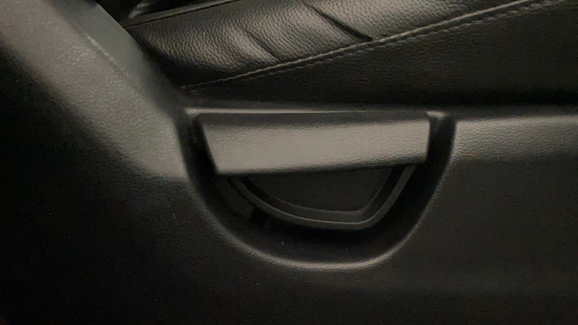 View 2019 Hyundai New Santro D-Lite Petrol Image 18 Used 2019 Hyundai New Santro D-Lite Petrol Image 18