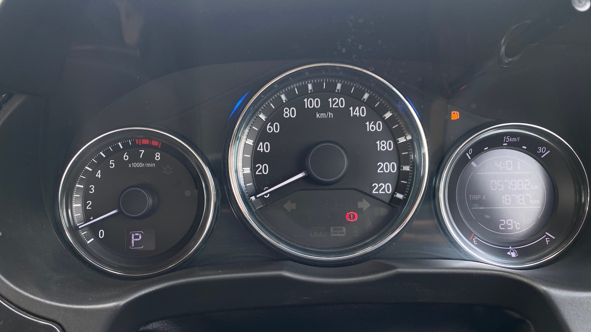 View 2019 Honda City ZX MT Diesel Anniversary Edition Image 37 Used 2019 Honda City ZX MT Diesel Anniversary Edition Image 37