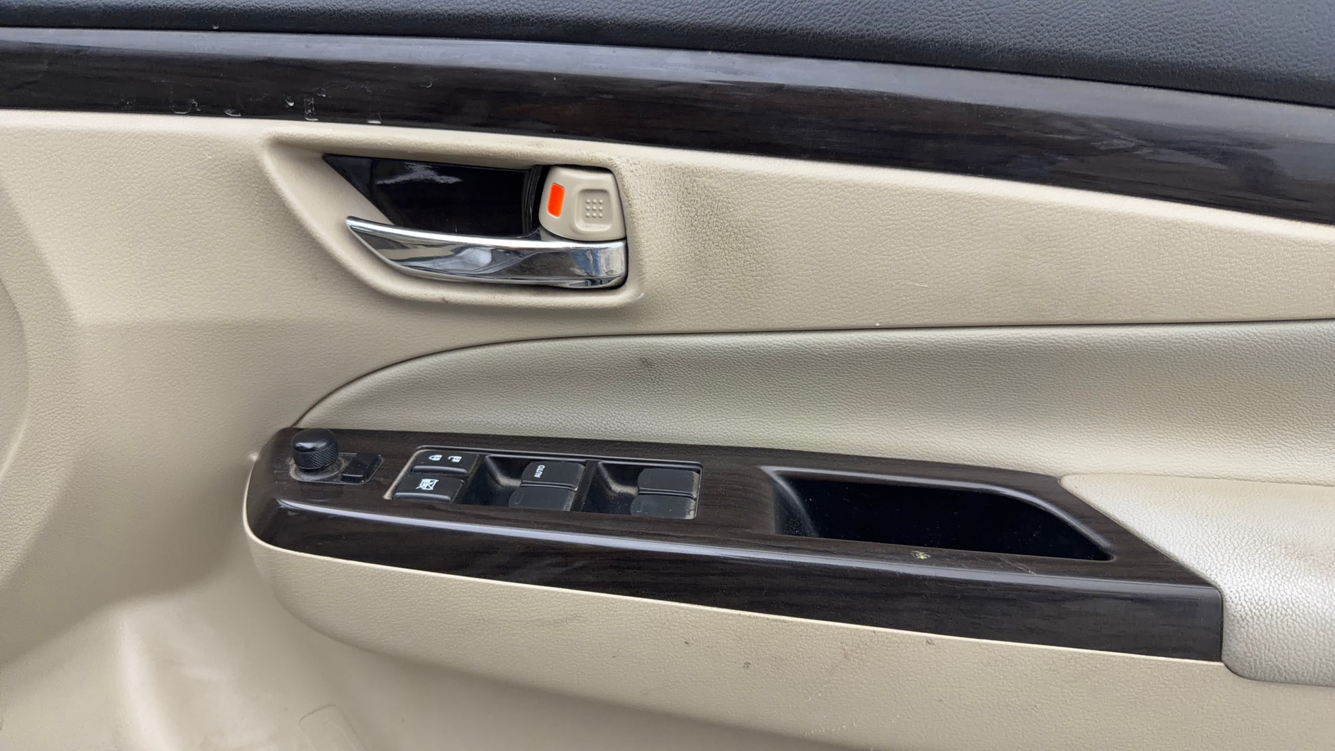 View 2018 Maruti Suzuki 1000 Base Variant Image 33 Used 2018 Maruti Suzuki 1000 Base Variant Image 33
