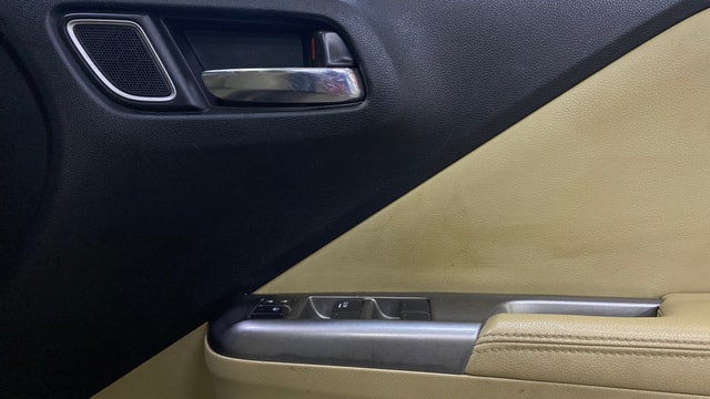View Honda City ZX Image 35 Used Honda City ZX Image 35