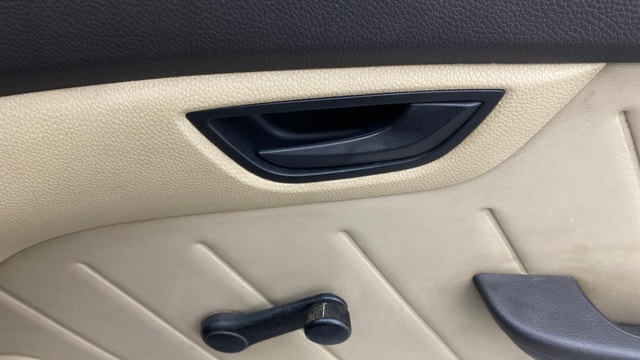 View Hyundai EON Image 32 Used Hyundai EON Image 32