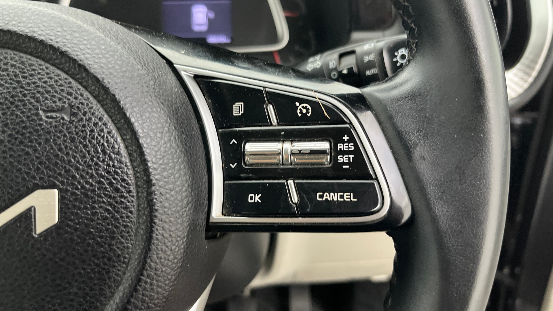View 2021 Kia Sonet HTX Diesel Image 3 Used 2021 Kia Sonet HTX Diesel Image 3